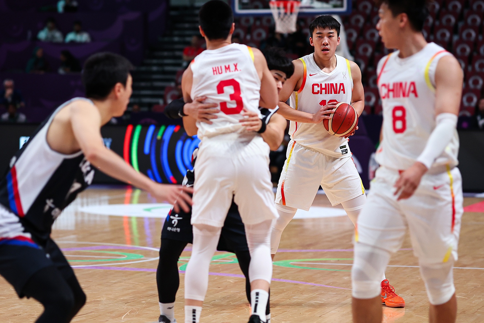 开云官网-中国男篮强硬对抗压制韩国 内线统治力凸显 对手三分失准仅24中3