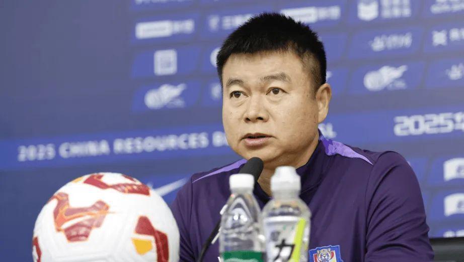 kaiyun-被要求向于根伟道歉！记者李璇：很费解+凭啥道歉 两件事各论各的