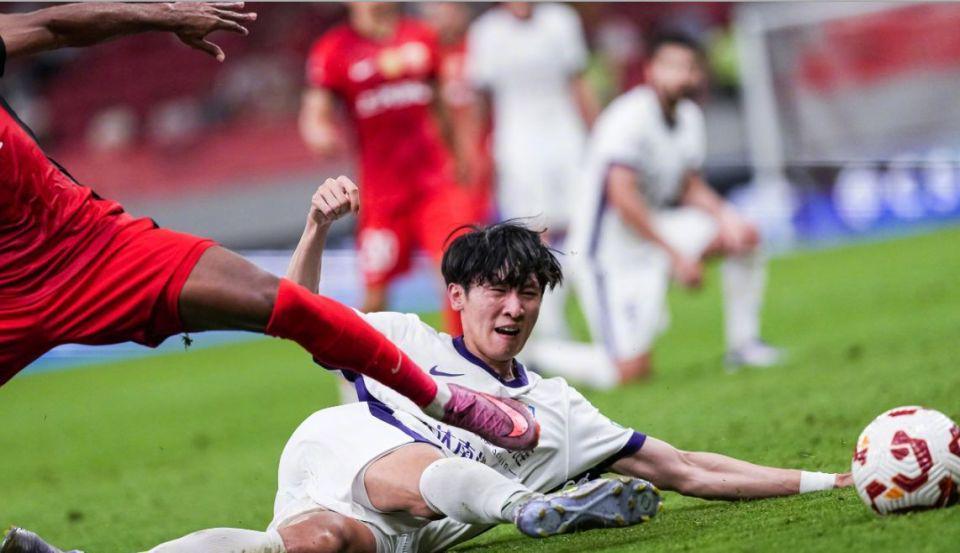 kaiyun-被要求向于根伟道歉！记者李璇：很费解+凭啥道歉 两件事各论各的