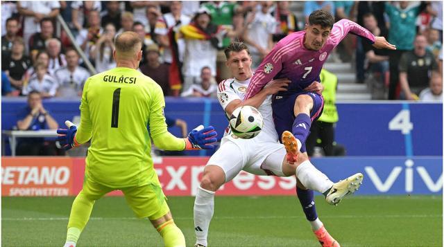 1718831294275072245.jpg 开云体育-德国队2连胜提前晋级淘汰赛,排队给京多安道歉吧!