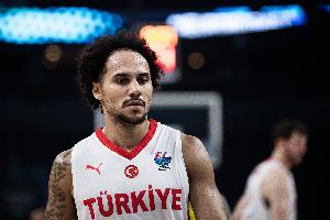 拉金：战胜瑞典是艰难较量给我们敲响了警钟 目标是夺得奖牌