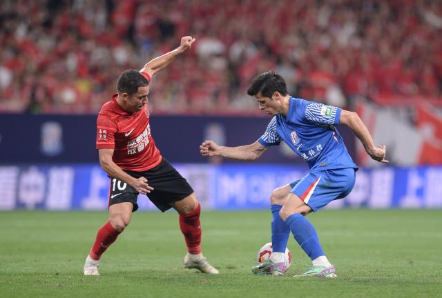 开云官网-【中超】罗慕洛建功 蓉城1比0送申花赛季首败后登顶