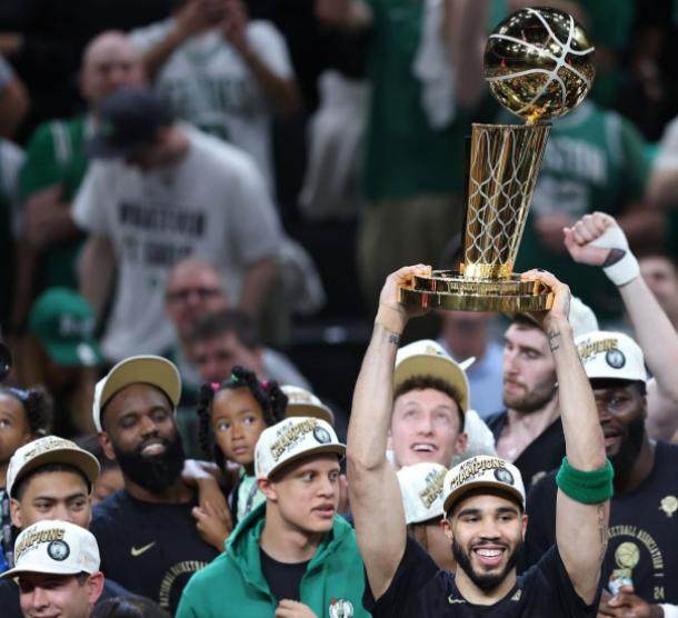 开云体育-夺冠落泪！塔图姆创神迹却失FMVP：冠军高于一切