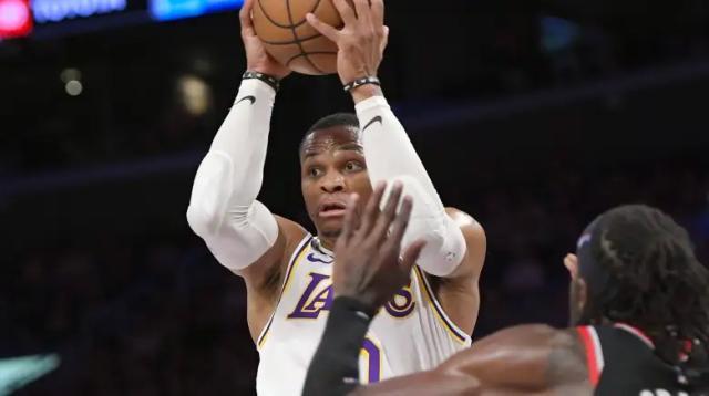 开云下载网址-韦少最后投篮选择激怒教练，哈姆：不会再顾及情绪